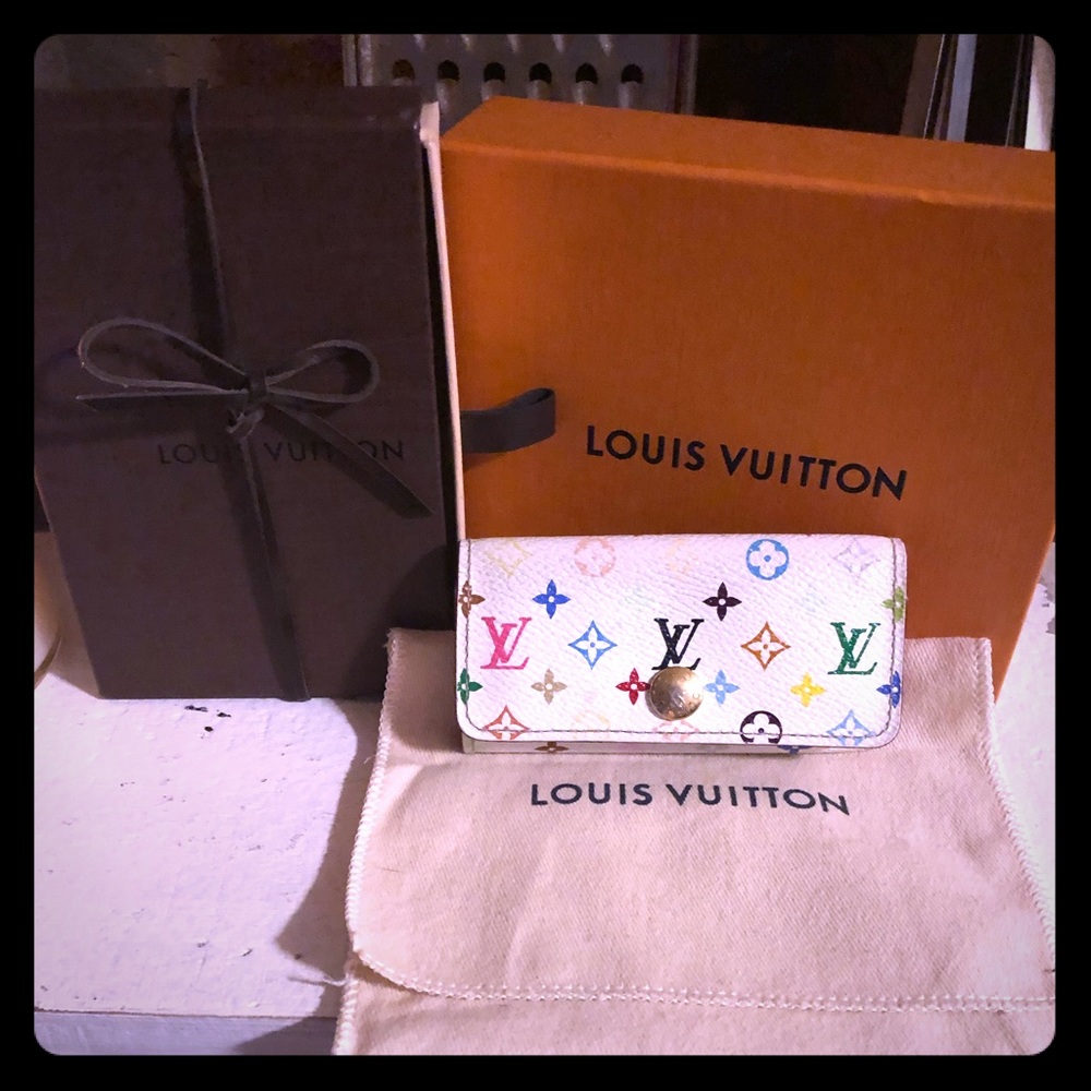💯 Authentic Louis Vuitton 4 key multicles